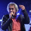 Iwan Fals di Konser 'Dekade Trans Untuk Indonesia'