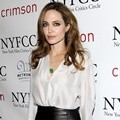 Angelina Jolie Menghadiri 2012 New York Film Critics Circle Awards