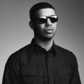 Pose Drake untuk Kepentingan promo
