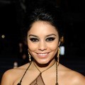 Vanessa Hudgens di People's Choice Awards 2012