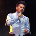Judika di Konser "Harmoni Adikarya Titiek Puspa"