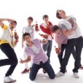 2PM Pose untuk Promo Coca Cola Open Happiness 2011