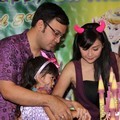 Tessa Kaunang dan Sandy Tumiwa di Perayaan Ulang Tahun Asha