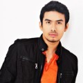 Christian Bautista Pose di Depan Kamera