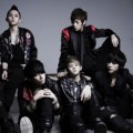 Pose Cool Beast Saat Pemotretan