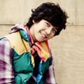 Lee Seung Gi berpose dalam berbagai keperluan pemotretan