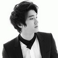 Choi Siwon dengan Konsep Foto Hitam Putih
