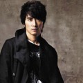 Song Seung Heon Menjadi Model di Majalah Cosmopolitan