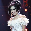 Syahrini di Dahsyat Awards RCTI 2012