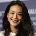 Senyum Shu Qi di Depan Kamera