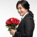 Bae Yong Joon Menjadi Pria Romantis