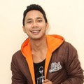 Norman Kamaru Seusai Mengisi Acara Grand Final Boy & Girl Band Indonesia