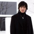 Lee Wan Sebagai Yoon Suh di "Tree of Heaven"