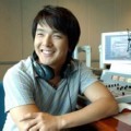 Park Yong Ha Sedang On Air di Radio