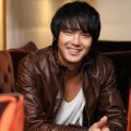 Park Yong Ha Park Merilis Album Jepang