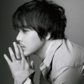Park Yong Ha untuk Majalah Bazaar