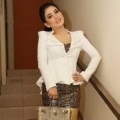 Syahrini Saat Ditemui Seusai Mengisi Acara Boy & Girl Band Indonesia Result Show