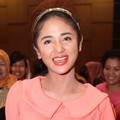 Dewi Persik Saat Ditemui di Pengadilan Negeri