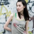 Isabella Leong Tampil Cuek Saat Pemotretan