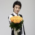 Seungri Tampil Romantis