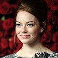 Emma Stone Bergaya di Red Carpet