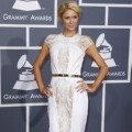 Paris Hilton di Red Carpet Grammy 2012