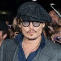 Johnny Depp Hadir di Premiere The Rum Diary