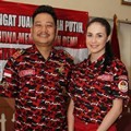 Arumi Bachsin dan Ki Kusumo di Pelantikan Pimpinan Anak Cabang KPMP