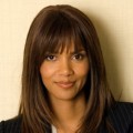 Halle Berry Bermain di "Frankie and Alice"