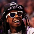Lil Wayne Saat Menonton Pertandingan Basket NBA All-Star