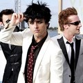 Green Day Sabet Penghargaan Grammy, Record of the Year untuk 'Boulevard of Broken Dreams'