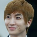 Leeteuk dengan Senyum Imutnya