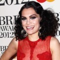 Jessie J di Red Carpet Brit Awards 2012