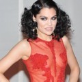 Jessie J di Red Carpet Brit Awards 2012