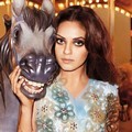 Mila Kunis dengan Balutan Busana Louis Vuitton