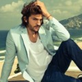 Ashton Kutcher di Pemotretan Colcci Fashion