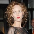 Vanessa Paradis Berpose untuk Paparazi