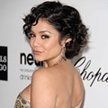 Vanessa Hudgens di Acara 'Elton John AIDS Foundation'