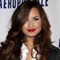 Demi Lovato di Jingle Ball Party