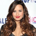 Demi Lovato di Jingle Ball Party