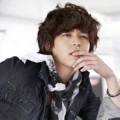 Lee Jang Woo saat Mengendarai Sepeda Motor