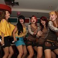 3 Macan Asli dan Dhea Dhenance di Sarinah Building