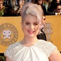 Kelly Osbourne Menghadiri 18th Annual Screen Actors Guild Awards