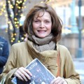 Michelle Pfeiffer Saat On the Set of 'New Year's Eve'