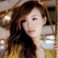 Tiffany Bak Boneka Hidup di Majalah Vogue Girl