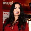 Titi DJ Saat Ditemui di KFC Kemang