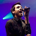 Aksi Calvin Harris di Atas Panggung