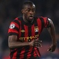 Yaya Toure Beraksi di Pertandingan UEFA Liga Premier Grup A Napoli Melawan Manchester City