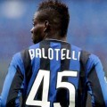 Mario Balotelli dengan Nomor Punggung 45