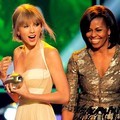 Taylor Swift di Kids' Choice Awards 2012